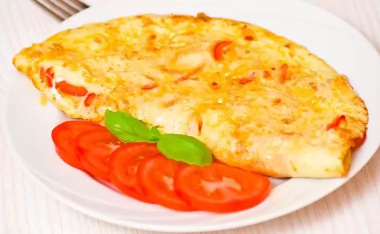 tortilla con tomates para una dieta de huevo