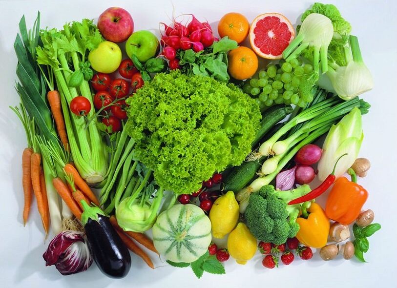 Las verduras y frutas son diuréticos naturales que no dañan el organismo. 